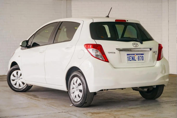 2014 TOYOTA YARIS YR