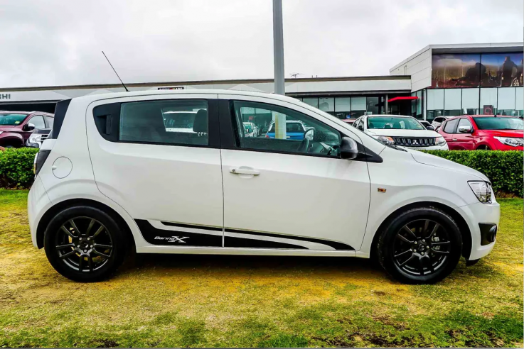 2015 HOLDEN BARINA X