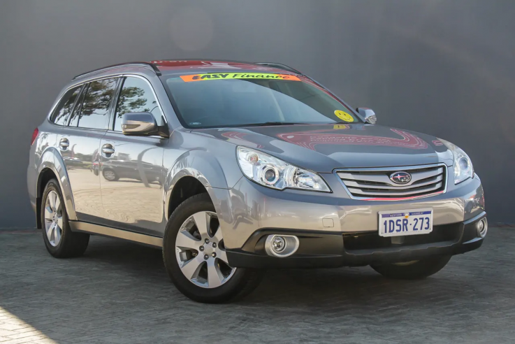 2011 SUBARU OUTBACK 2.5i