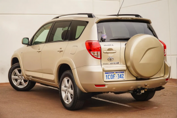 2007 TOYOTA RAV4 Cruiser L