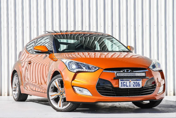 2013 HYUNDAI VELOSTER +