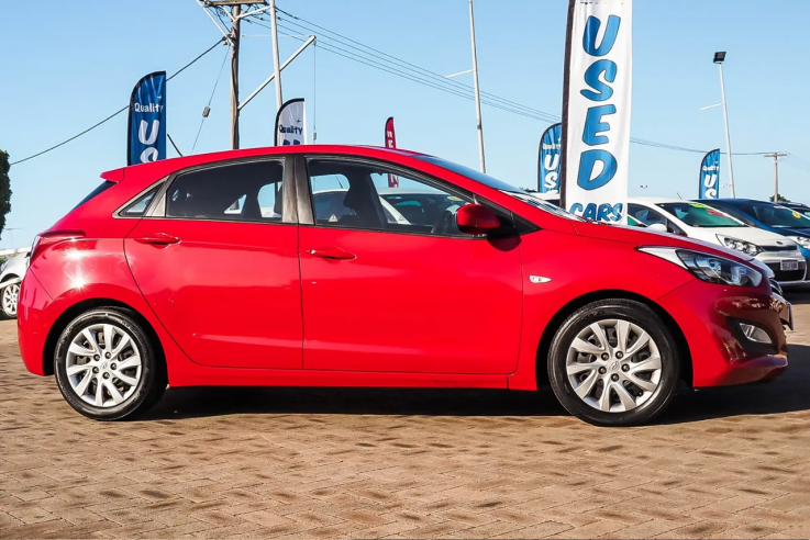 2013 HYUNDAI I30 Active