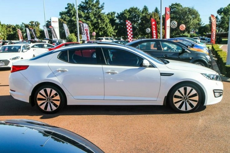 2013 Kia Optima Platinum Sedan (White)