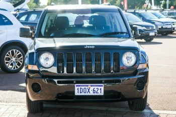 2011 Jeep Patriot Sport Wagon (Black)