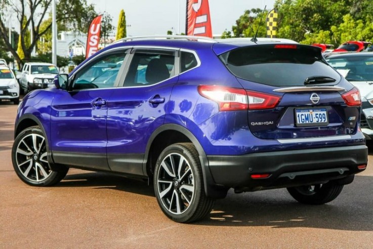 2015 Nissan Qashqai Ti Wagon (Blue)