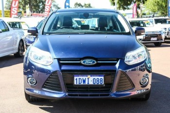 2011 Ford Focus Titanium Pwrshift Hatchb