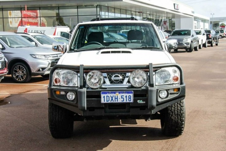 2012 Nissan Navara St-r Utility (White)