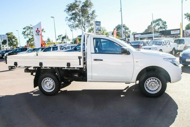 2017 Mitsubishi Triton Glx Cab Chassis (