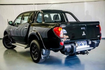 2011 Mitsubishi Triton Gl-r Double Cab U