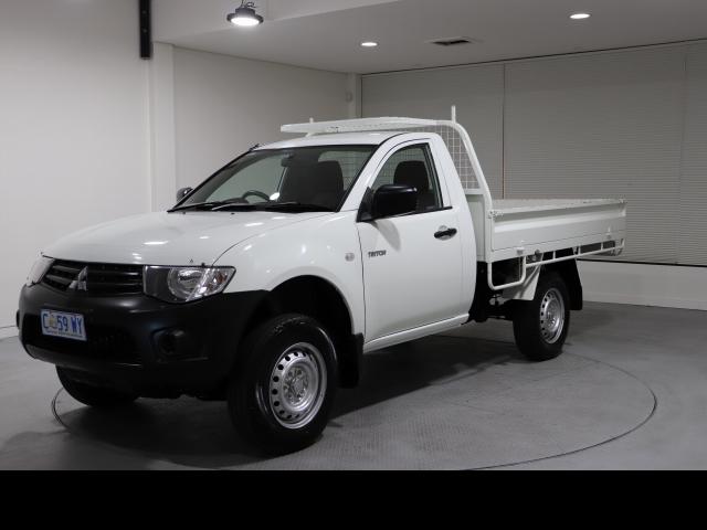 2012 Mitsubishi Triton 