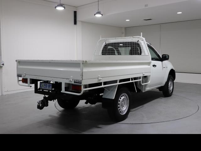 2012 Mitsubishi Triton 