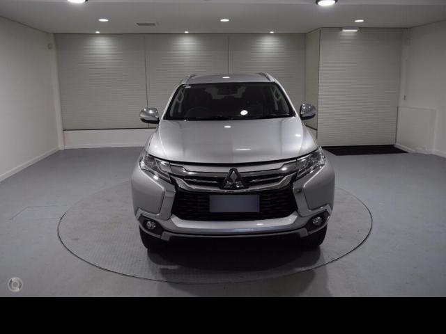 2016 Mitsubishi Pajero Spor