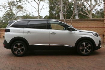 2018 Peugeot 5008 GT Line Wagon