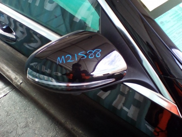 MERCEDES C CLASS R DOOR MIRROR W205 08/1