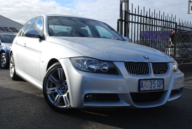 BMW 323I 2008