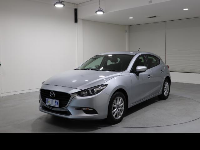  Mazda Mazda3 L 2017