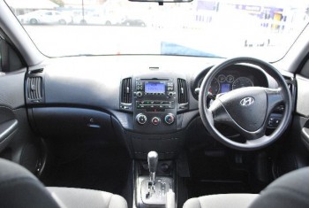 HYUNDAI I30 2011