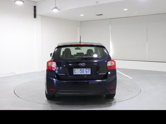 SUBARU IMPREZA 2.0I-L 2015