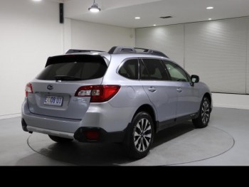  Subaru Outback 2015