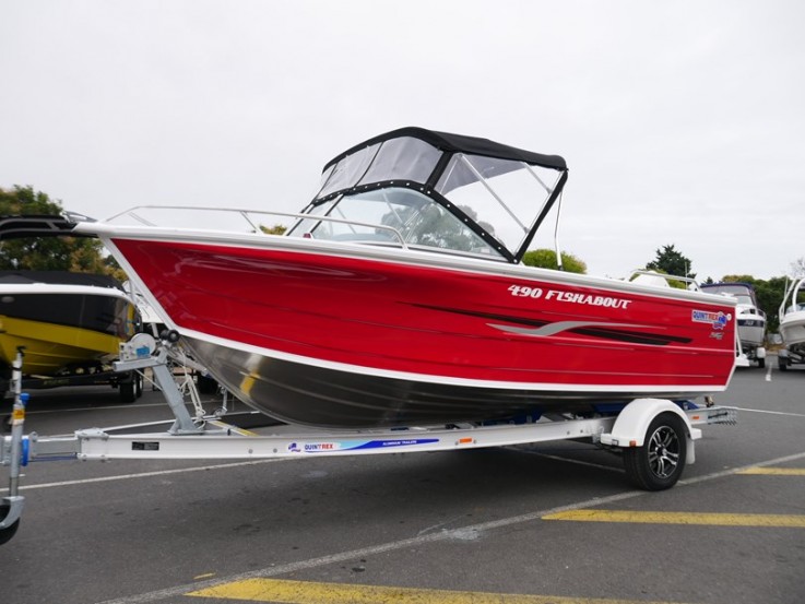 QUINTREX 490 FISHABOUT DLX - RUNABOUT