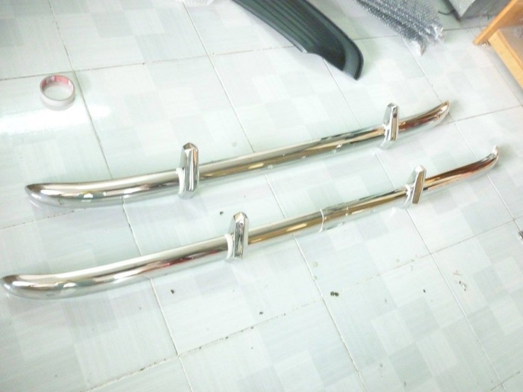 Bristol 400 Bumper in stainless steel