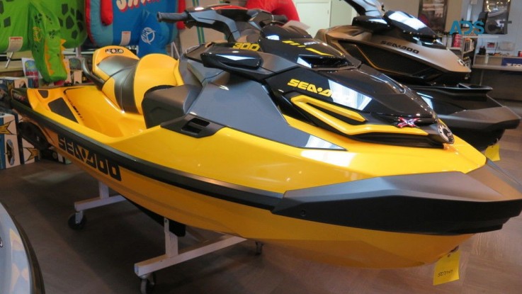 2022 Sea-Doo RXT®-X® 300 Millenium Yello