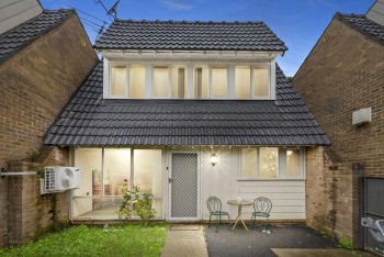 2/1 Byrd Place, Tregear NSW 2770