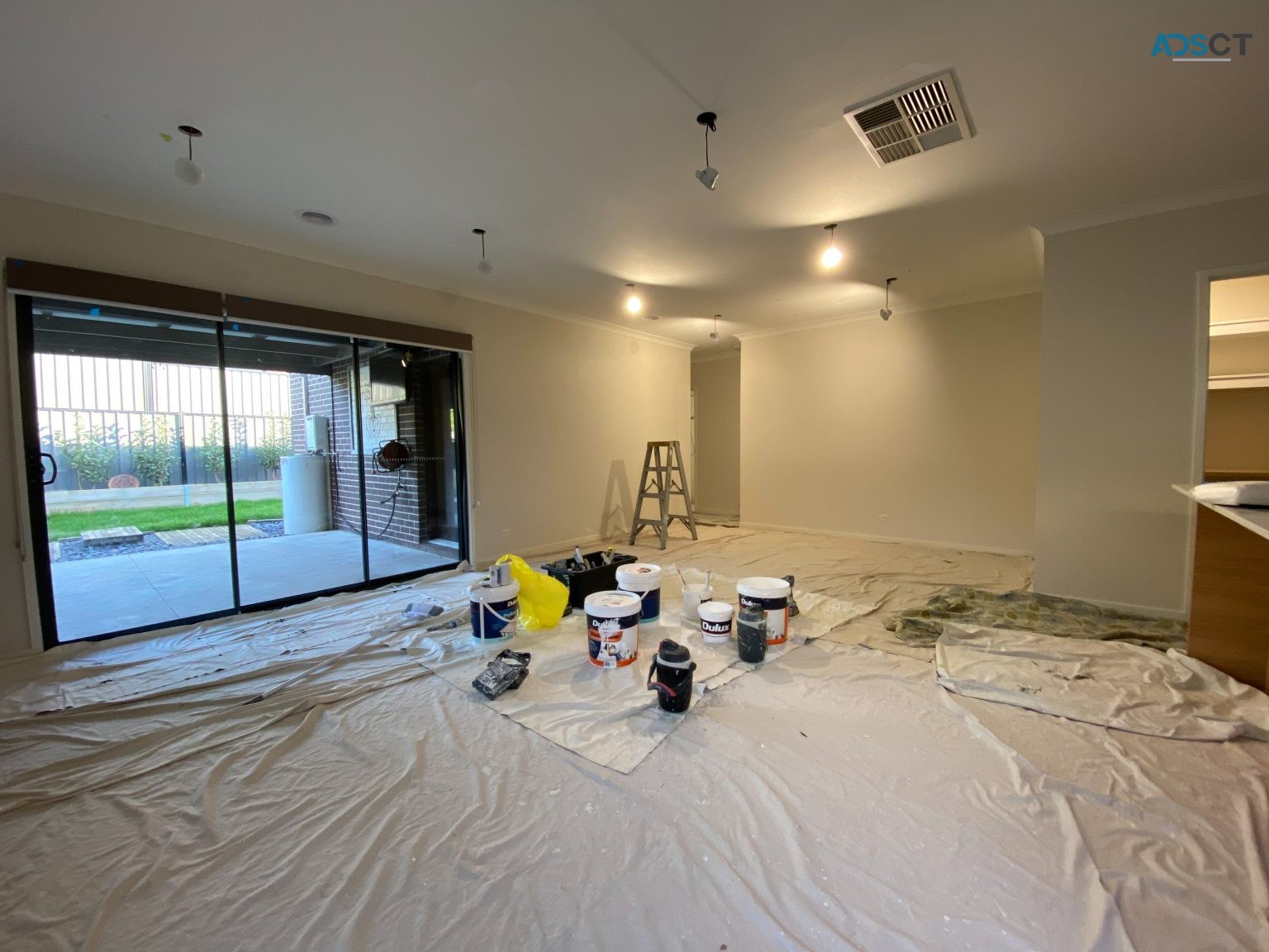 Beautify your WorkPlace with Top-notch Commercial Painting Services