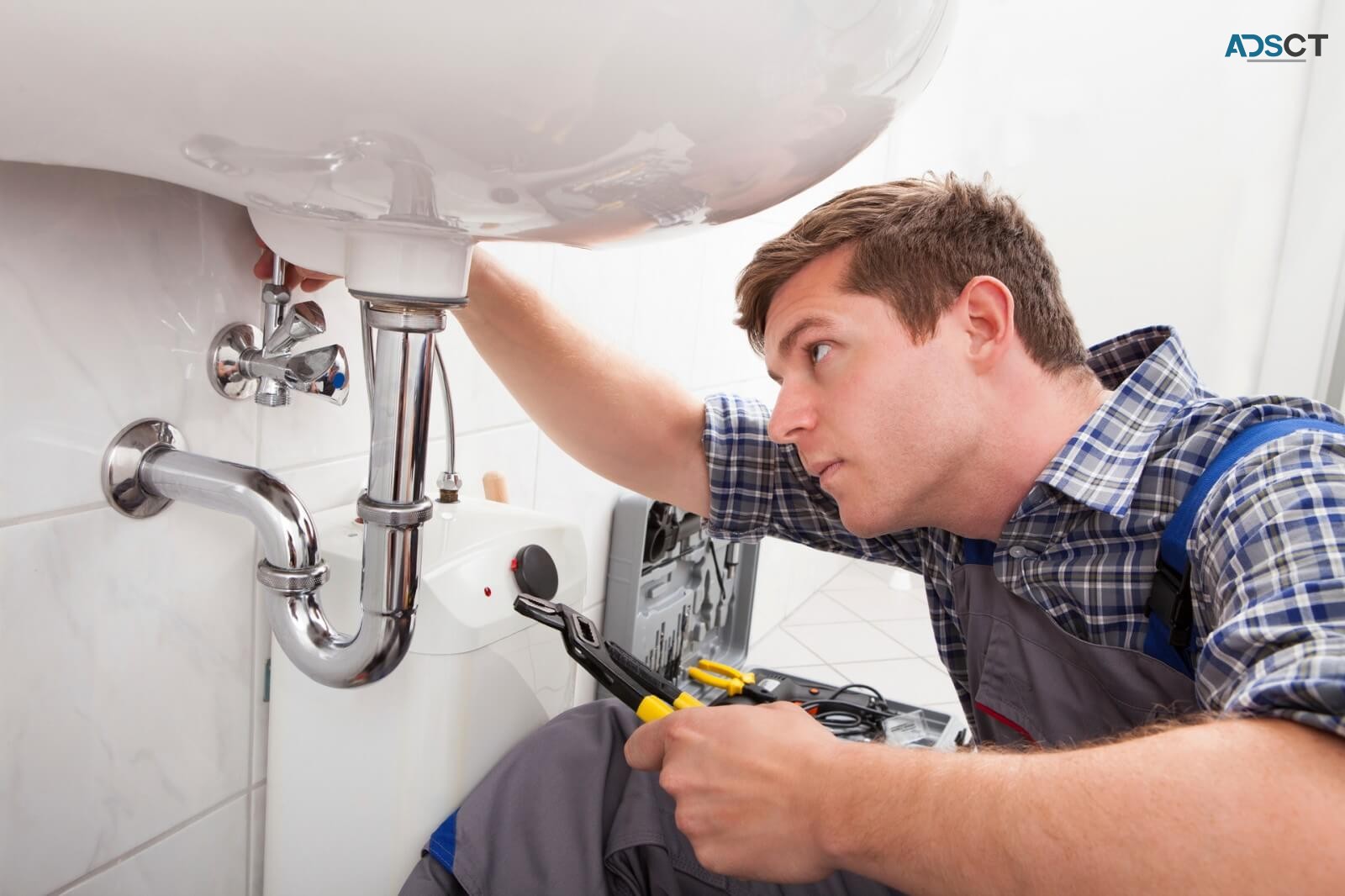 Expert Plumber Services in Pakenham 