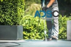 Book a Professional High Pressure Cleaning Service in Melbourne Now 