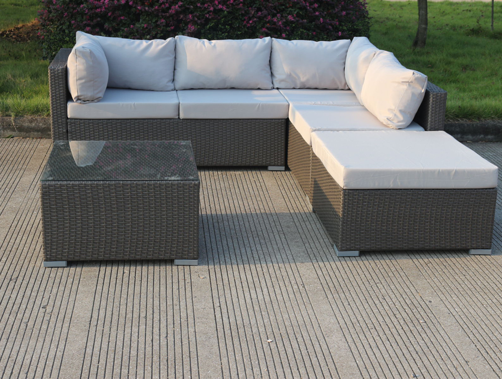 Levanzo Super Modular With Chaise and Table  Z3027