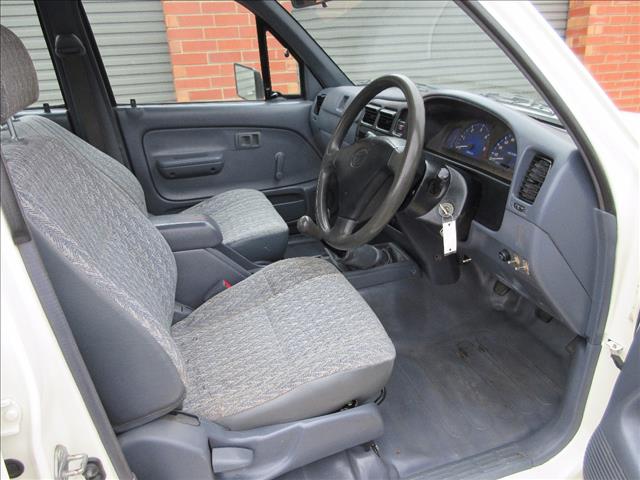 Used 2002 TOYOTA HILUX (4x4) LN167R DUAL