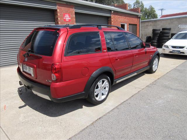 Used 2004 HOLDEN ADVENTRA LX8 VZ 4D WAGO