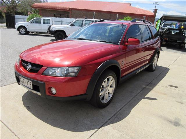 Used 2004 HOLDEN ADVENTRA LX8 VZ 4D WAGO