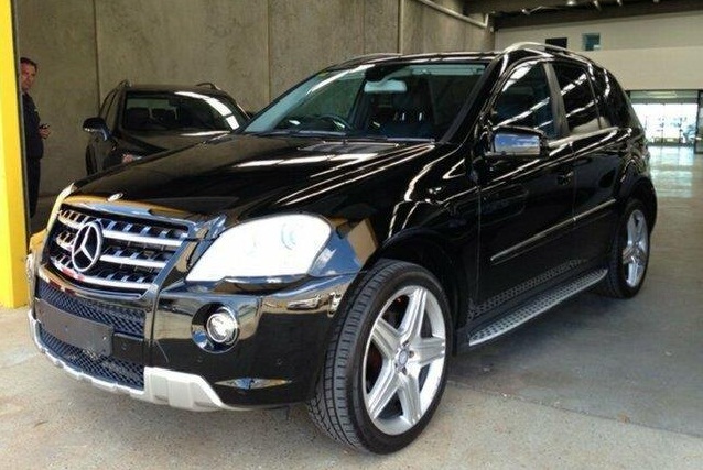 2010 Mercedes-Benz ML300 CDI BlueEFFICIE