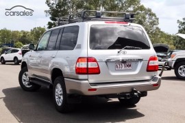 2005 Toyota Landcruiser UZJ100R Sahara W