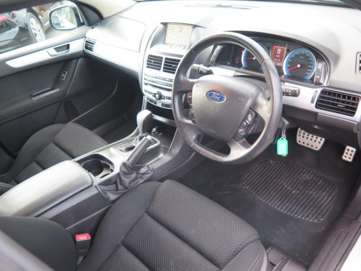 2009 FORD FALCON  XR6