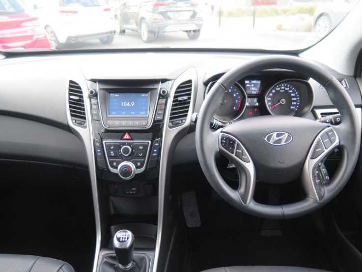 2015 HYUNDAI I30  Active X