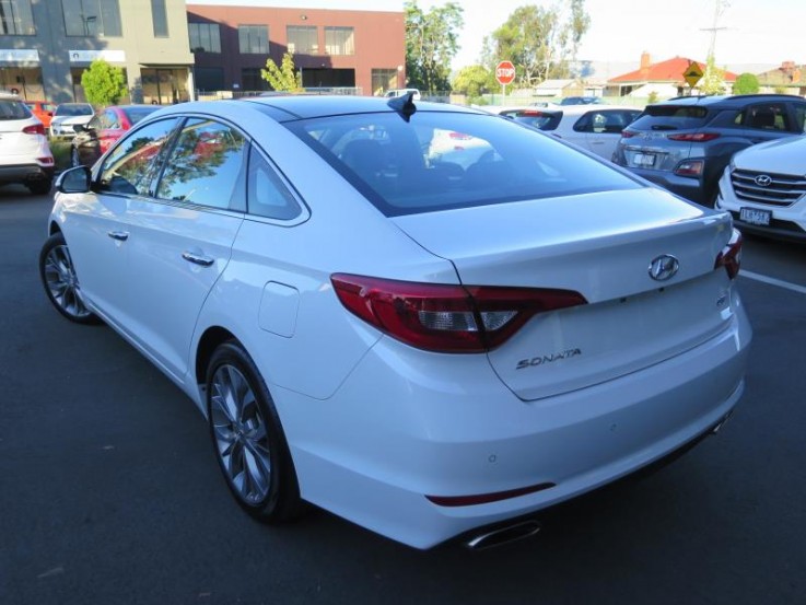 2016 HYUNDAI SONATA  Premium