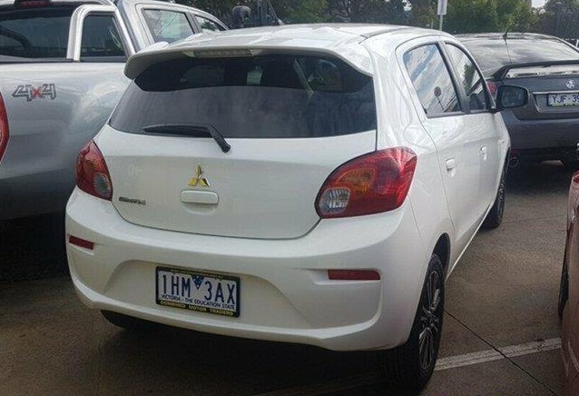 2016 Mitsubishi Mirage ES LA MY16 Sedan