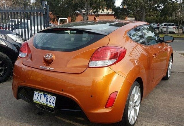 2012 Hyundai Veloster Coupe FS Hatchback