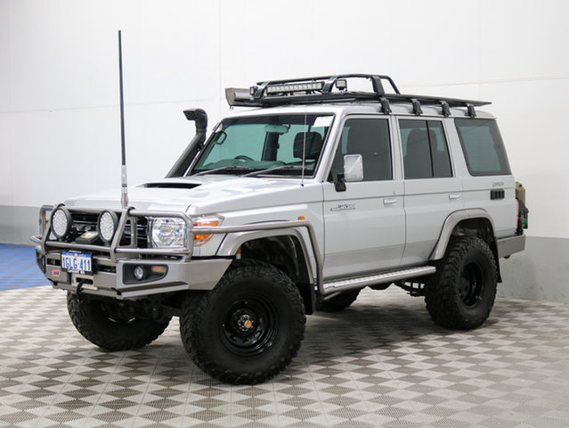 2011 TOYOTA LANDCRUISER VDJ76R 09 UPGRAD