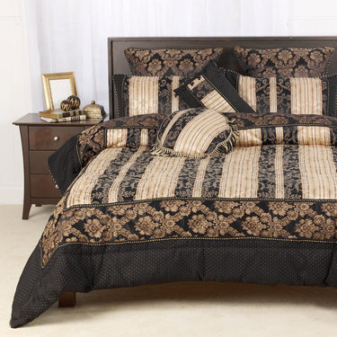 Hyde Park Elizabeth 7 Piece Comforter  