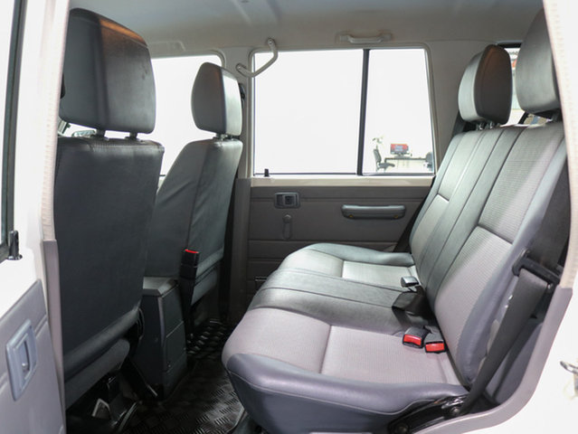 2013 TOYOTA LANDCRUISER VDJ76R MY12 UPDA