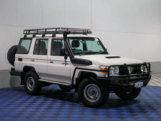 2012 TOYOTA LANDCRUISER VDJ76R 09 UPGRAD