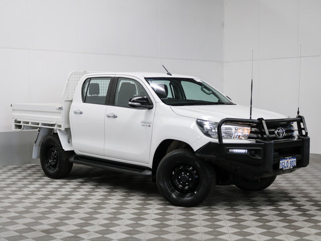 2015 TOYOTA HILUX GUN126R SR (4X4) WHITE