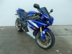  2010 YAMAHA YZF-R1