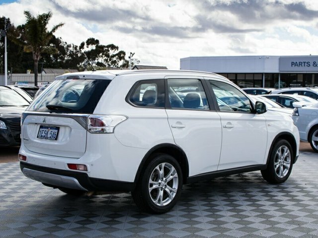 2015 MITSUBISHI OUTLANDER ZJ MY14.5 ES 2