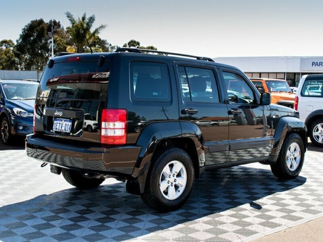 2011 JEEP CHEROKEE KK MY11 SPORT BLACK 4