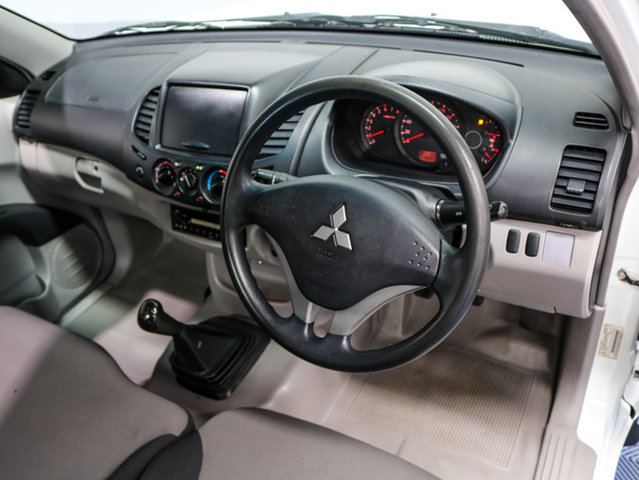 2012 MITSUBISHI TRITON MN MY12 GL WHITE 